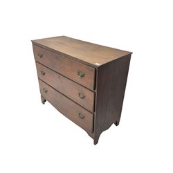 Edwardian mahogany straight-front chest, fitted with three drawers