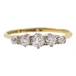 Early 20th century 18ct gold graduating old cut diamond ring, stamped 18ct & PT, makers mark S.B & S Ltd, total diamond weight approx 0.50 carat