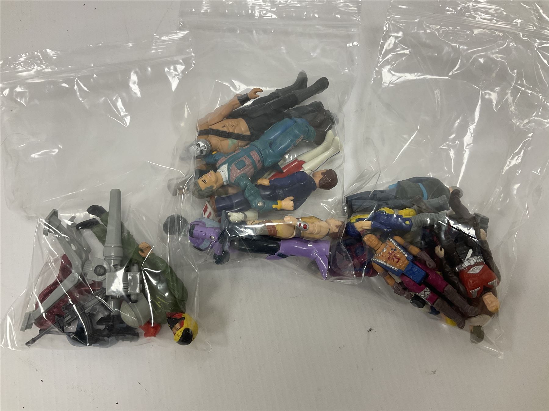 Group of twenty nine G.I.Joe 1980s mini figures, along with further unassociated miniature figures and accessories 