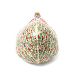 Royal Crown Derby Ashbourne Hedgehog paperweight limited edition 81/500 with certificate and gold stopper 