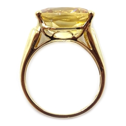  Gold oval citrine ring, hallmarked 9ct  