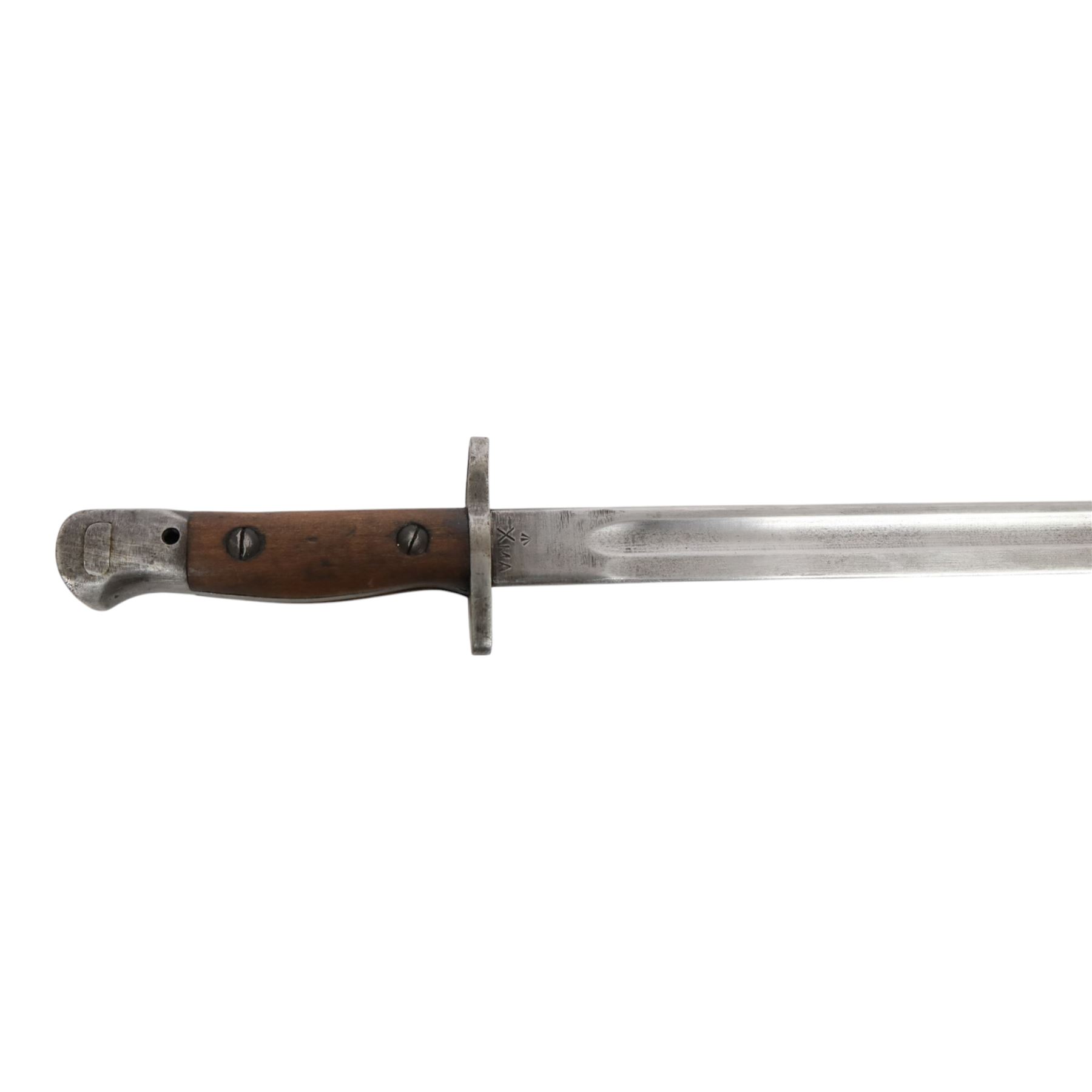 Lee Enfield SMLE Rifle Bayonet, 1907 pattern, with leather scabbard, L57cm 