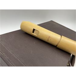 Moeck Flauto Leggero 253LK Knickbass Barock four-piece maple recorder with angled neck piece, cased.