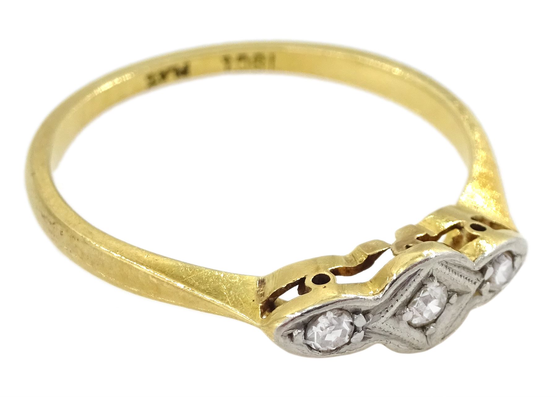18ct gold Art Deco diamond chip ring, stamped 18ct Plat