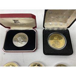 Coins including United States of America 1885 Morgan dollar, Queen Elizabeth II Bailiwick of Guernsey 20012 and 2013 five pound coins, Isle of Man Paddington Bear 2008 one crown, various other commemorative coins etc