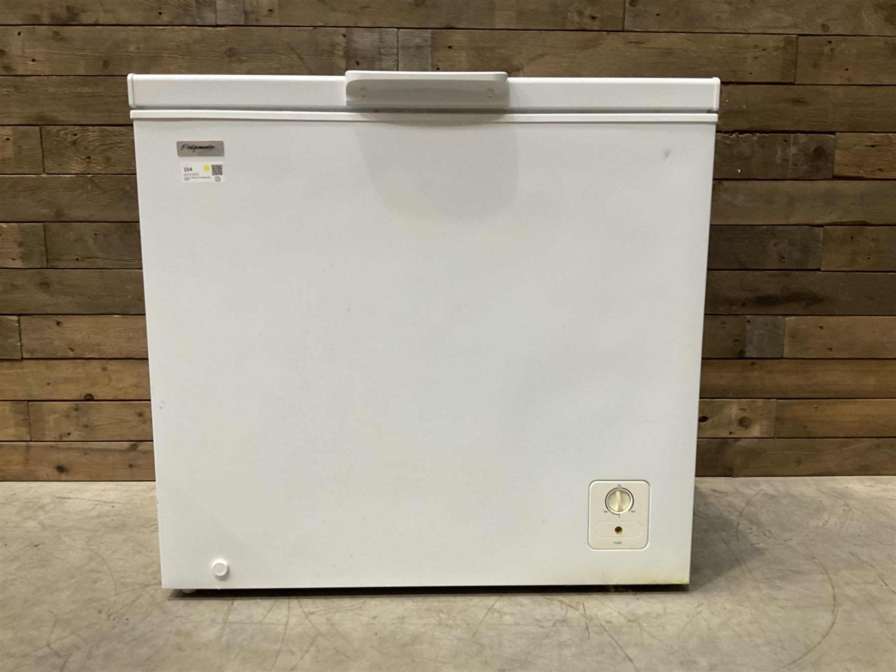 Fridgemaster MCF 194 chest freezer