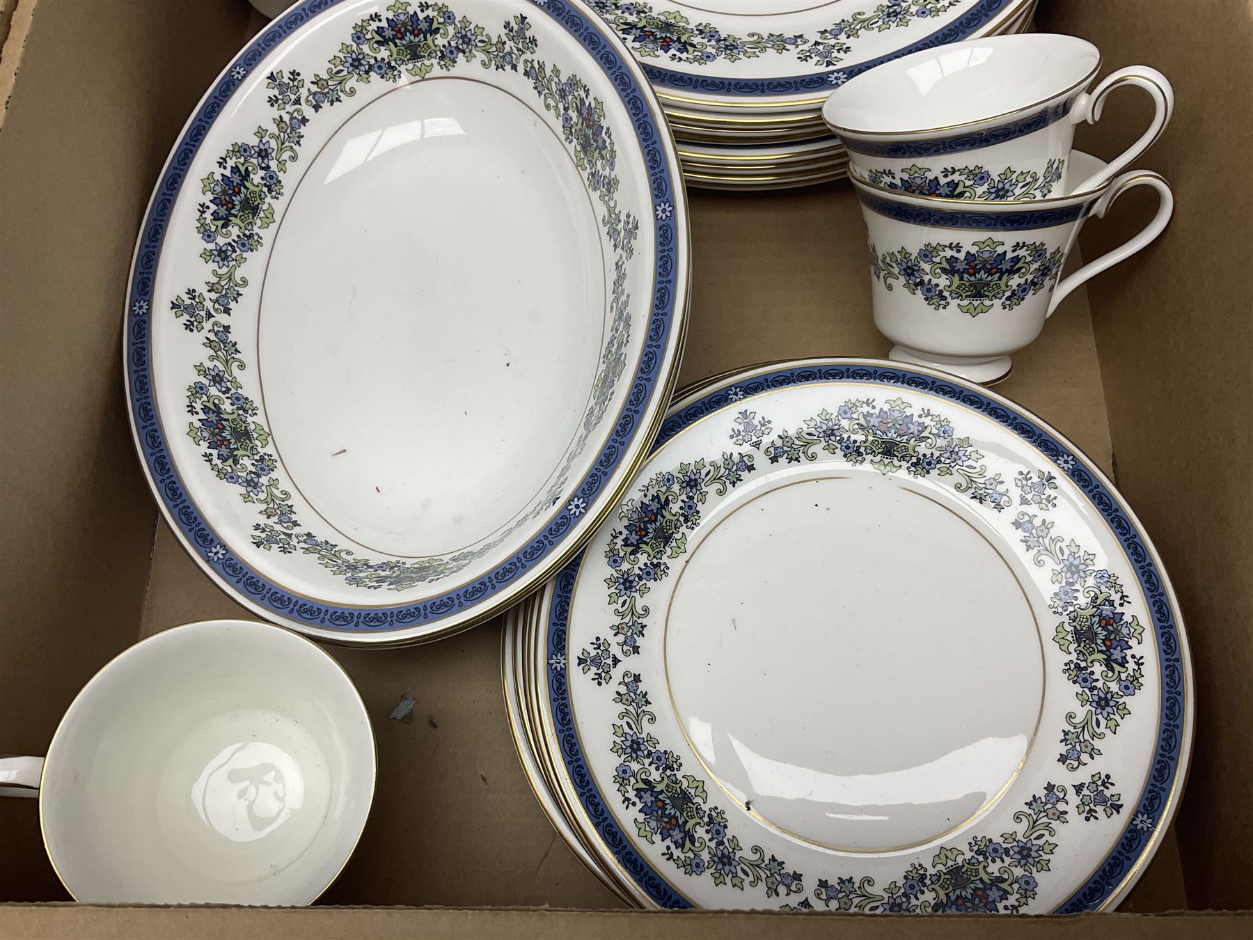Royal Doulton Venetia patter dinner and tea wares, to include cups, saucers, dinner plates, small bowls, serving bowls, etc, in two boxes 