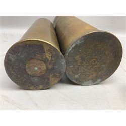 Eight WW1/WW2 and post-WW2 plain brass shell cases, tallest H37cm