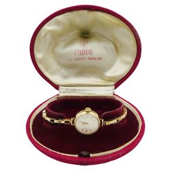 Tudor Royal 9ct gold ladies manual wind wristwatch, Chester 1959, on original 9ct gold expanding bracelet by Rolex, stamped 9.375, boxed