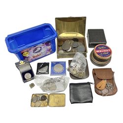 Great British and World coins, including pre decimal pennies and other denominations, Queen Elizabeth II commemorative and other fifty pence pieces, commemorative crowns, small number of United States of America coins, vintage tins and purses/pouches etc