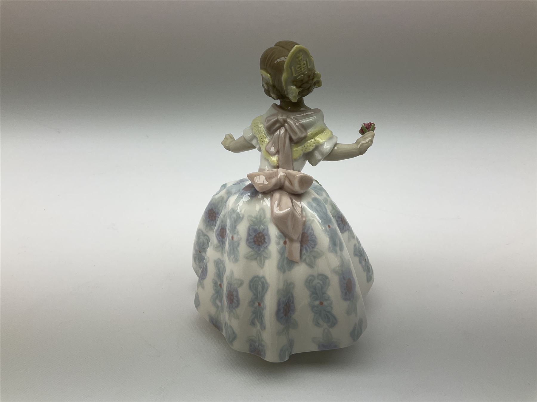 Lladro figures, Lolita model 5372, Carmencita model 5373, Valencianita model 5374 and Teresita model 5375