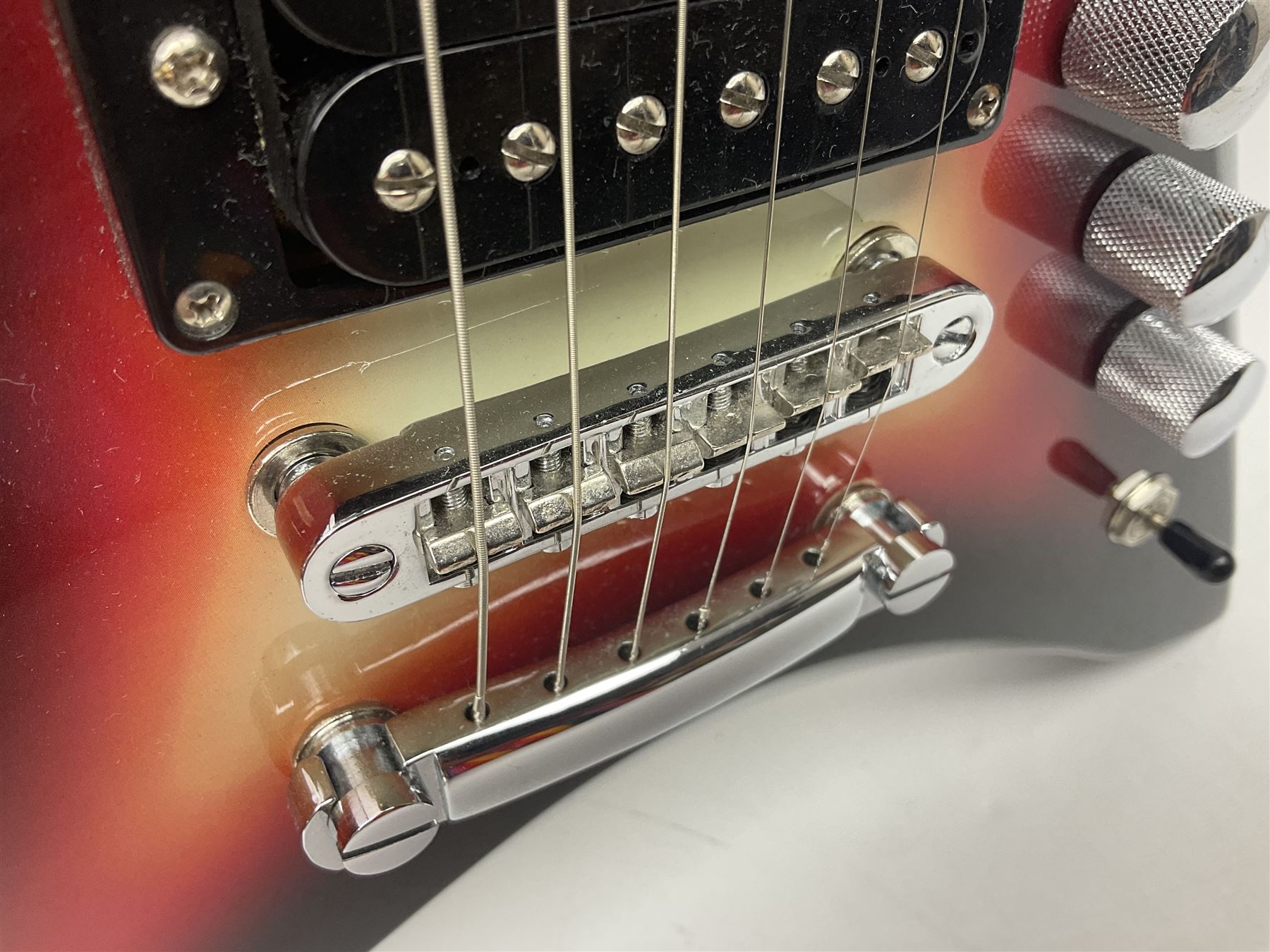 Jaxville X-Factor six-string electric guitar with three-tone X-shaped body L116cm overall.