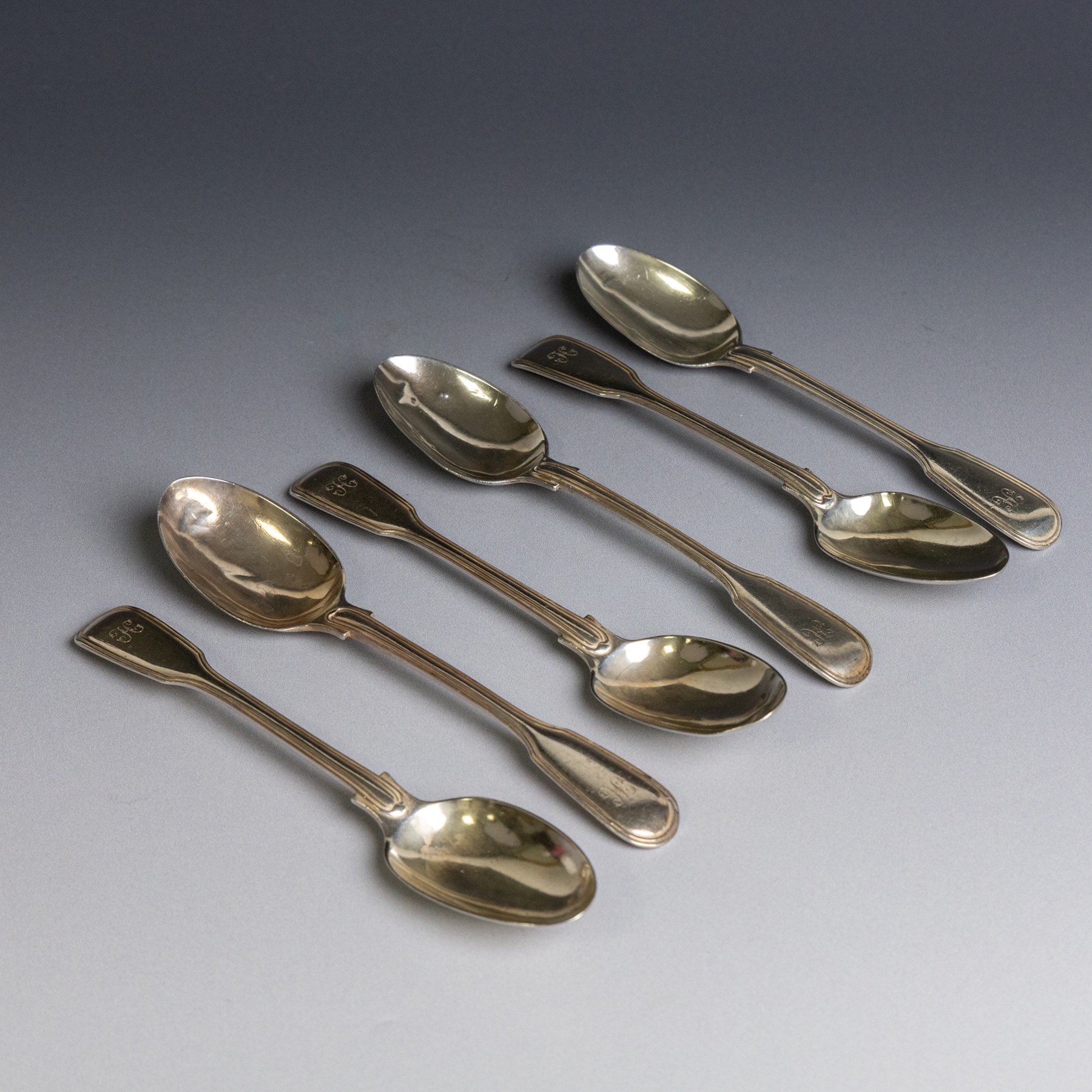 Set of six Victorian silver Fiddle & Reed pattern teaspoons, each with engraved initial, hallmarked Chawner & Co, London 1847