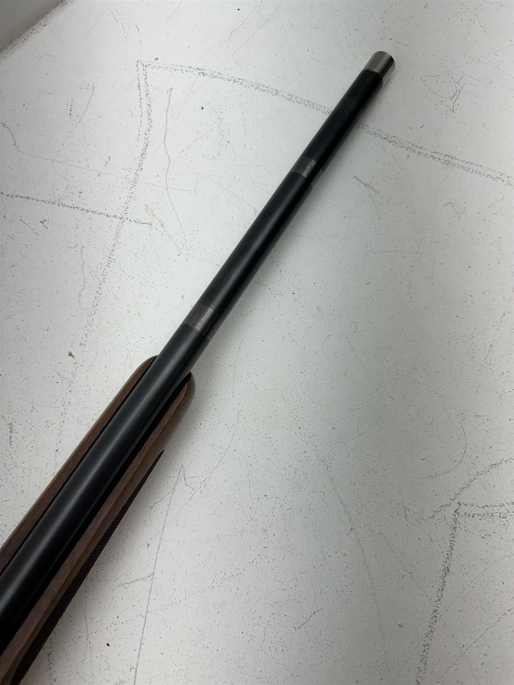 SECTION 1 FIRE-ARMS CERTIFICATE REQUIRED- Sako 85S .243 bolt action rifle, serial no; A77562, L101cm overall 