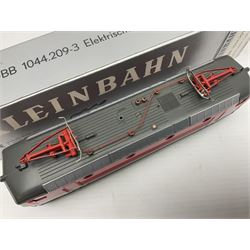 Kleinbahn HO gauge - three locomotives OBB 1020 Elektr. Berglokomotive; OBB 1044.209-3 Elektrische Lokomotive; and OBB 2050 Dieselelektrische; all boxed (3)