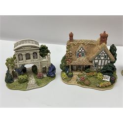 Twenty-one Lilliput Lane models from the British Collection, to include Walton Lodge, Golden Memories, Hickory Dickey Dock (version two), Nightingale etc, all with boxes some with deeds