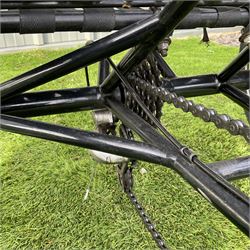 Pashley Tri-1 foldable tricycle with back storage, 7 speed - THIS LOT IS TO BE COLLECTED BY APPOINTMENT FROM DUGGLEBY STORAGE, GREAT HILL, EASTFIELD, SCARBOROUGH, YO11 3TX