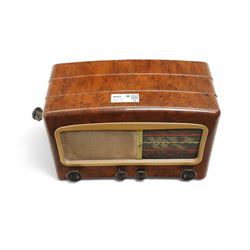 Vintage Cossor Melody Maker radio in bakelite case