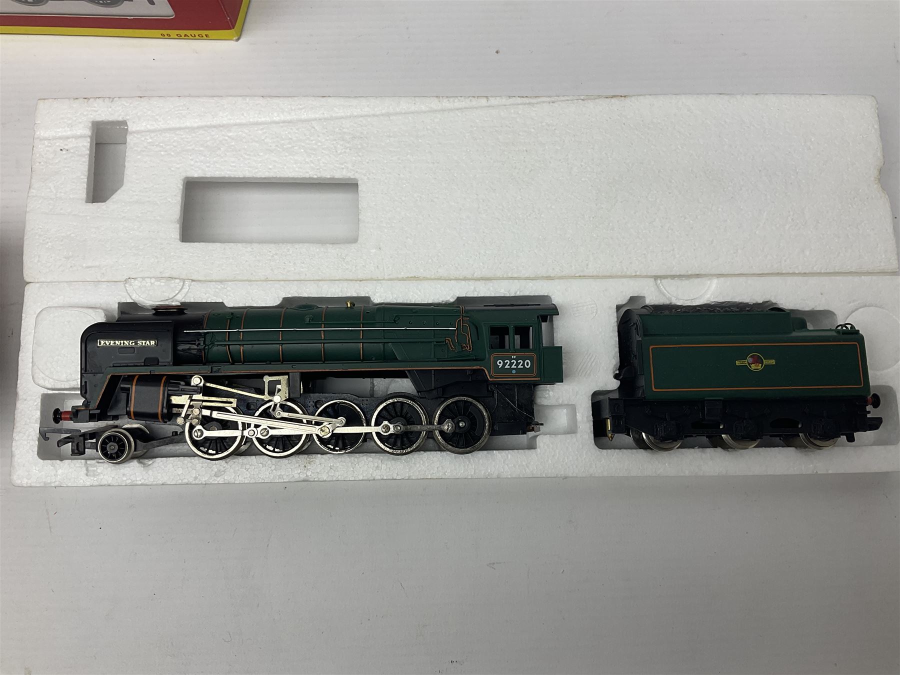 Hornby '00' gauge - Coronation Class 4-6-2 locomotive 'Duchess of Gloucester' No.6225 in LMS maroon; Class A1/A3 4-6-2 locomotive 'Flying Scotsman' No.4472 in LNER green; Class 9F 2-10-0 locomotive 'Evening Star' No.92220 in BR green; all boxed; and Class A1/A3 4-6-2 locomotive 'Prince Palatine' No.60052 in BR blue; unboxed (4)