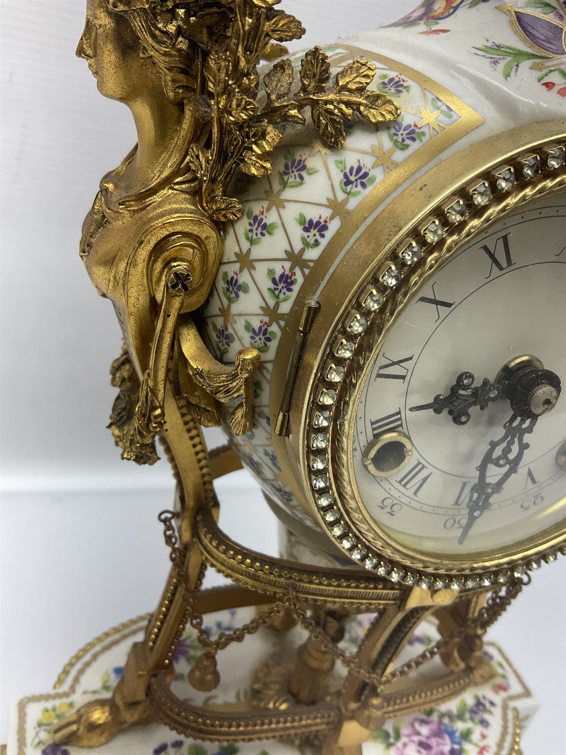 Franklin Mint; Marie Antoinette flowers of Versailles clock, H42cm