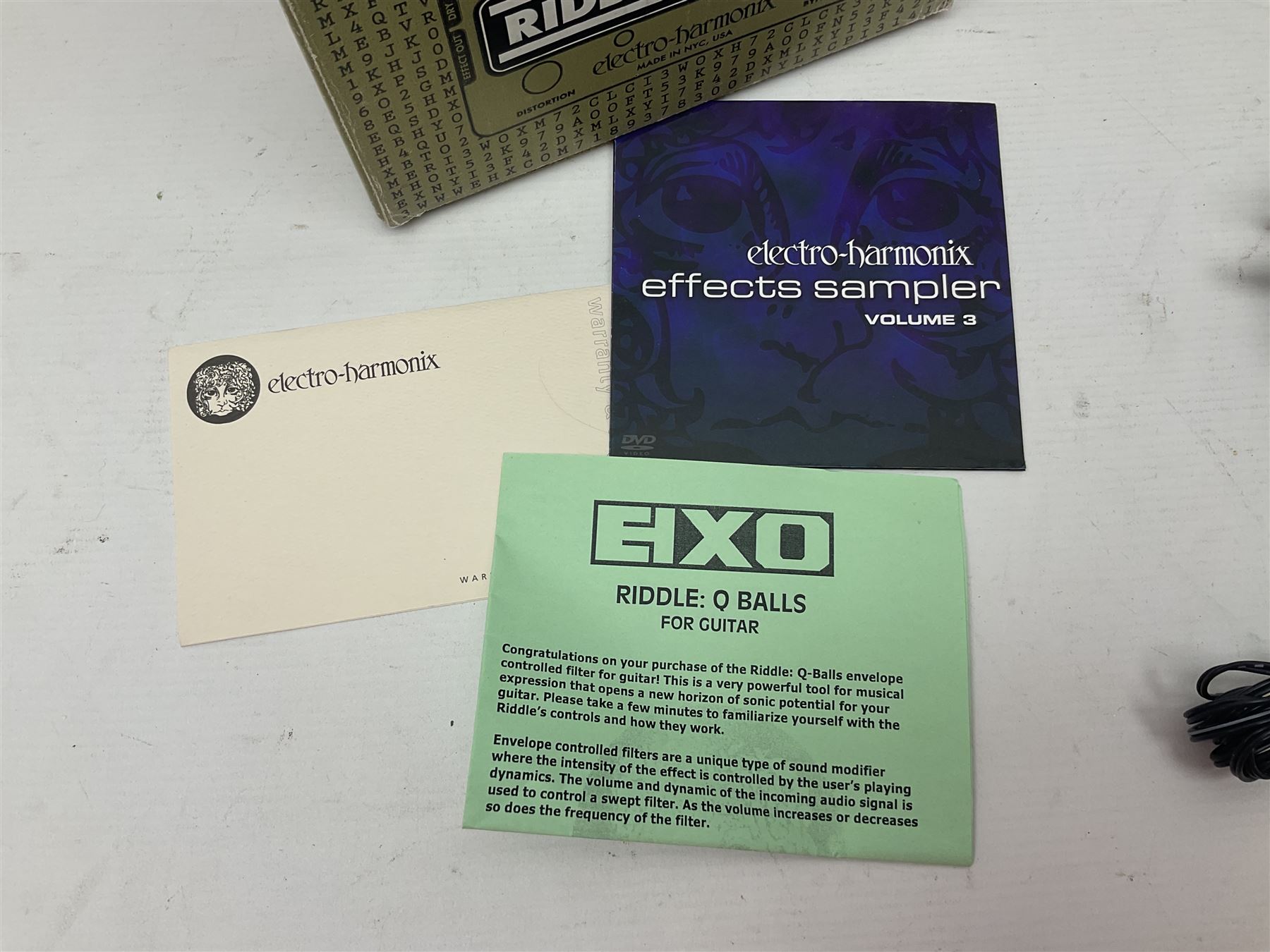 Electro Harmonix Riddle Qballs guitar pedal, boxed 