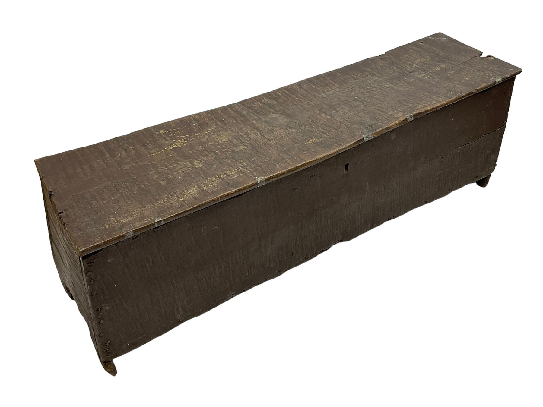 16th/17th century oak six plank boarded kist 