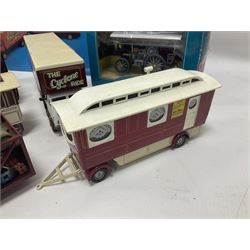Corgi - various models both boxed and loose to include Dibnahs Choice 1 50 scale 80308, Classics 31702 and 97920, along with loose 1937 Rolls Royce 111 Sedance de Ville model, further mostly Showmans Range models and assembled fairground kits
