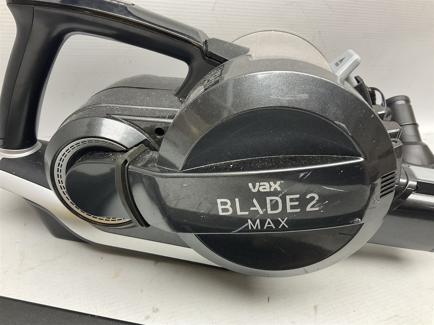Vax blade 2 max cordless vacuum cleaner, untested
