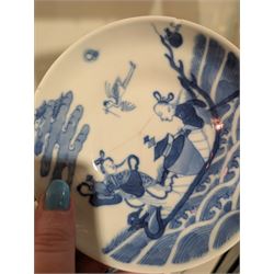 Pair of Chinese blue and white tea bowls, one with cover and four saucers, depicting two figures on a boat at sea, tea bowl H7cm