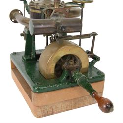 Scratch built single cylinder stationary steam engine, with Stephenson's link motion, circa 1900, H16cm