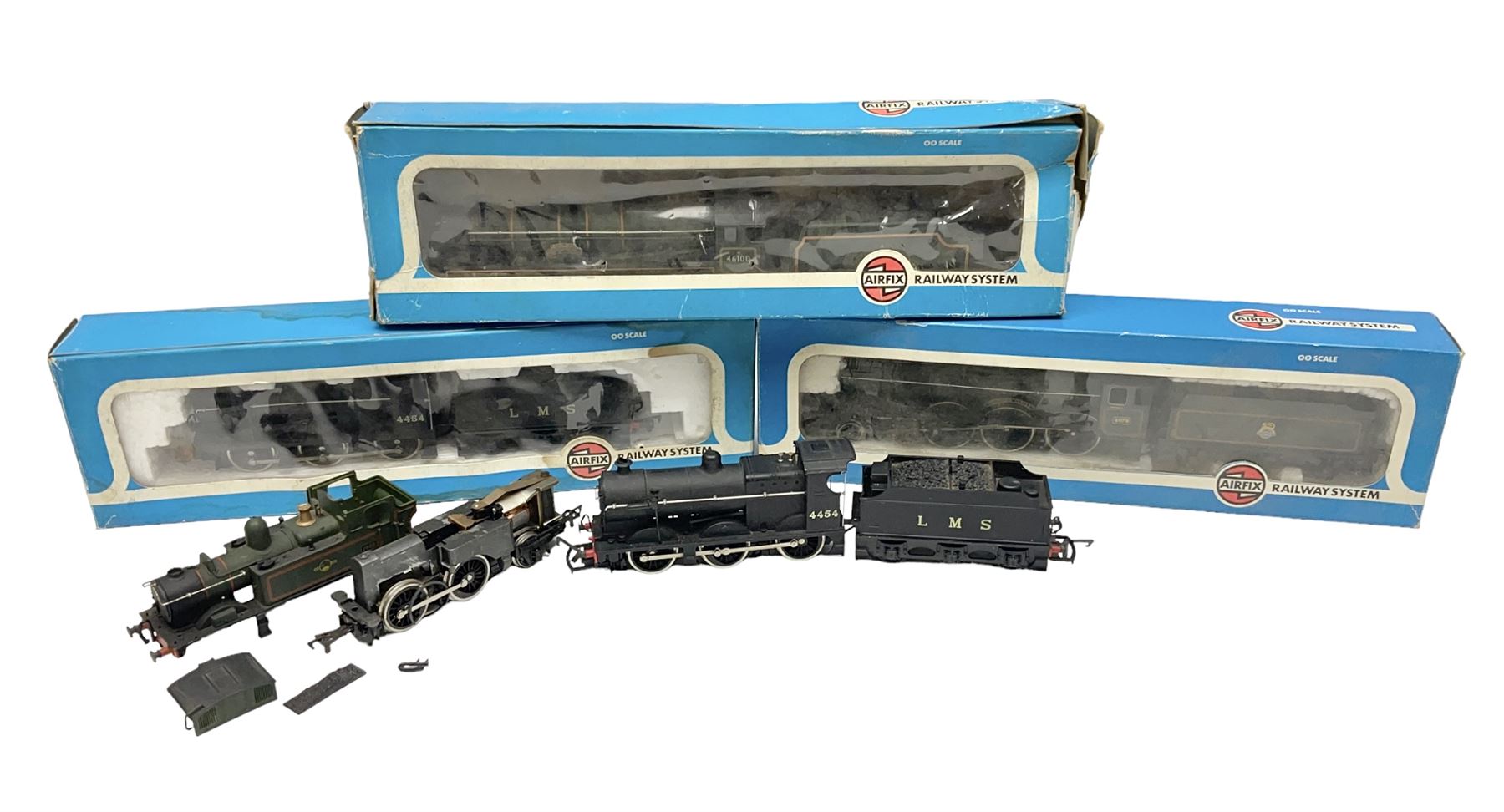 Airfix '00' gauge - Castle Class 4-6-0 locomotive 'Pendennis Castle' No.4069; Class 6P/7P Rebuilt Royal Scot 4-6-0 locomotive 'Royal Scot' No.46100; both boxed; Class 4F 0-6-0 locomotive No.4454 in associated box; another unboxed Class 4F 0-6-0 locomotive; and Class 14XX 0-4-2 tank locomotive No.1466 for spares or repair