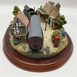 Two Lilliput lane The Royal Train at Sandringham and Westminster Abbey,  both with certificate of authenticity and original box