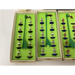 Subbuteo - five heavyweight teams, one lightweight team, two pre-1960 celluloid teams, corner flags etc; mainly boxed; and 1950s 'Shoot' game