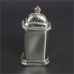 Group of silver cruets, including a pair of Edwardian conical shaped salt and pepper shakers and four other salt/pepper shakers, all hallmarked 