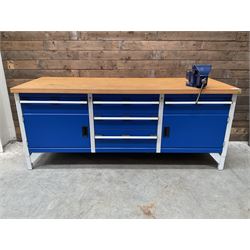 Bott cubio storage workbench, five drawers and two cupboards, single vice