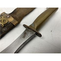 Scratch-built fighting/throwing knife, probably trench art, with 18cm steel spear type blade, plain cross-piece and French Lebel Rifle bayonet grip; in bras mounted studded leather sheath with belt hanger L29.5cm overall