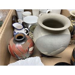 Collection of ceramics, to include Studio pottery vase, pair satsuma vases, Shelley trinket dishes, Hornsea jugs, and other collectables 