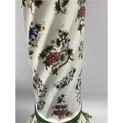 Capodimonte planter on stand with floral decoration, plater H26.5cm D25cm, stand 69cm. 
