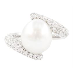 Chanel 18ct white gold pearl and diamond crossover ring, single cultured white / grey pear...