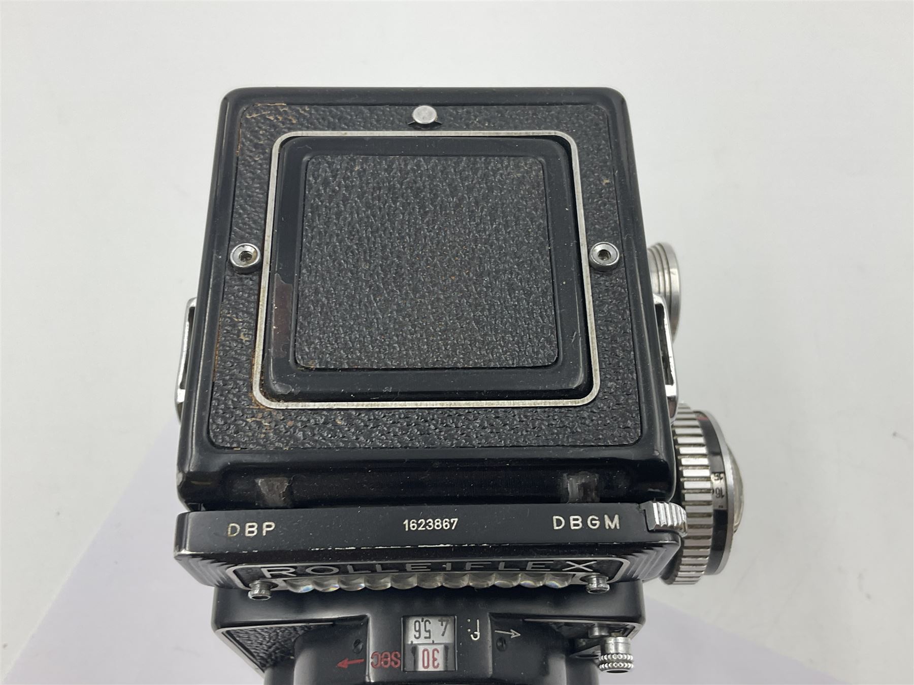 Rolleiflex Series E twin lens camera body, serial no. 1623867, with 'Planar 1.28 f-80mm' lens and 'Heidosmat 1:2.8/80' lens 