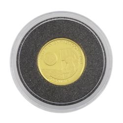 Queen Elizabeth II Cook Islands 1995 fine gold 1/25 ounce 'Moonlanding' coin from 'The Smallest Gold Coins of the World Collection', with certificate