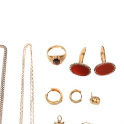 9ct gold jewellery, including paste set signet ring, star pendant and three single earrings, 18ct gold single hoop earrings, pair of gold on silver cufflinks and a silver ingot and chain  