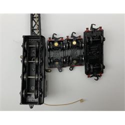 Hornby Dublo - Breakdown Crane No.4062 with Cowans Sheldon livery, boxed with screw jacks; D1 Girder Bridge, boxed; and T.P.O. Mail Van Set, boxed with instructions, mail bags, switch and tested tag (3)