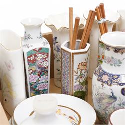 Box containing items of Fukagawa porcelain, number of small Japanese decorative bowls, coffee set and three wall hangings, English county maps and a collection of Japanese floral decorated vases and plates