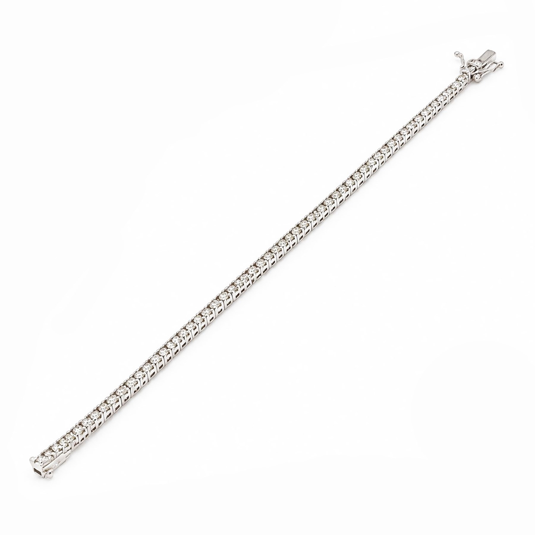 18ct white gold diamond bracelet, set with seventy-three round brilliant cut diamonds, stamped 750, total diamond weight approx 2.00 carat