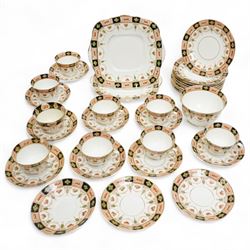 Salon China S&L Harrow pattern part tea service, comprising nine teacups, eleven saucers, ...