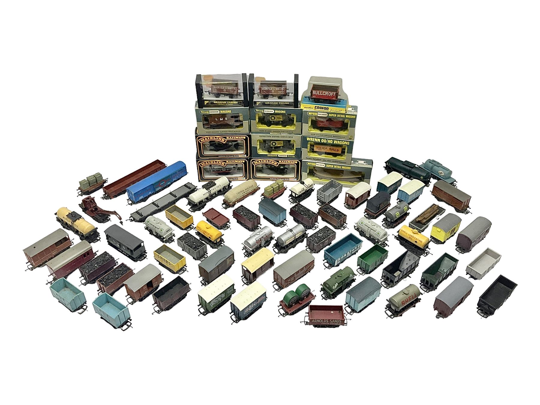 Various makers ‘00’ gauge - large quantity of rolling stock to include boxed Mainline, Graham Farish and Wrenn examples; loose examples to include Hornby, Tri-Ang, Joeuf etc 