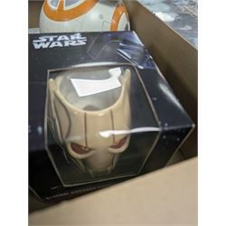 Star Wars collectables, including Episode I Jar Jar Binks Wake Up System, BB8 model, Jar Jar Binks Adventure game, Revenge of the Sith Masterworks and three Cards Inc figural mugs