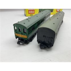 Hornby Dublo - 3-rail 3250/4150 BR (S) Electric Motor Coach with Driving Trailer 2-car EMU unit in BR green Nos.S.65326 and S.77511; Motor coach in original box with instructions and trailer unboxed (2)