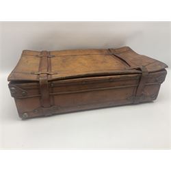 Late 19th/early 20th century stitched and studded leather portmanteau type suitcase with expanding lid and straps, L61cm